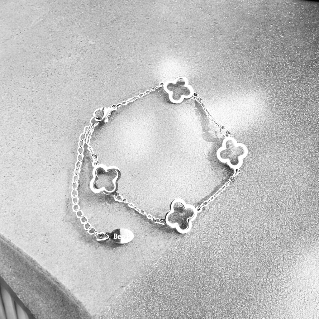 Waterproof Open Clover Bracelet