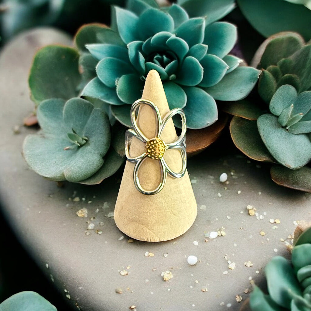 Waterproof Two-Tone Flower Ring Polished Stainless Steel & 18k Gold PVD Plated Stainless Steel